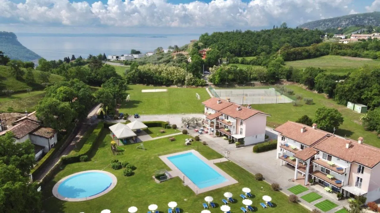 *** Apart Otel Bran & Denise Residence Costermano İtalya
